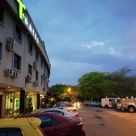 T+ Hotel Sungai Petani Ngoại thất bức ảnh